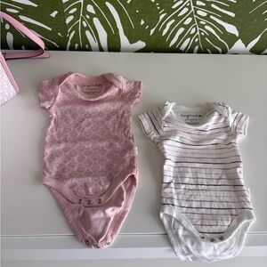 Set of two Tiny Kind Baby Pink and White Bodysuit Set💗🐌
